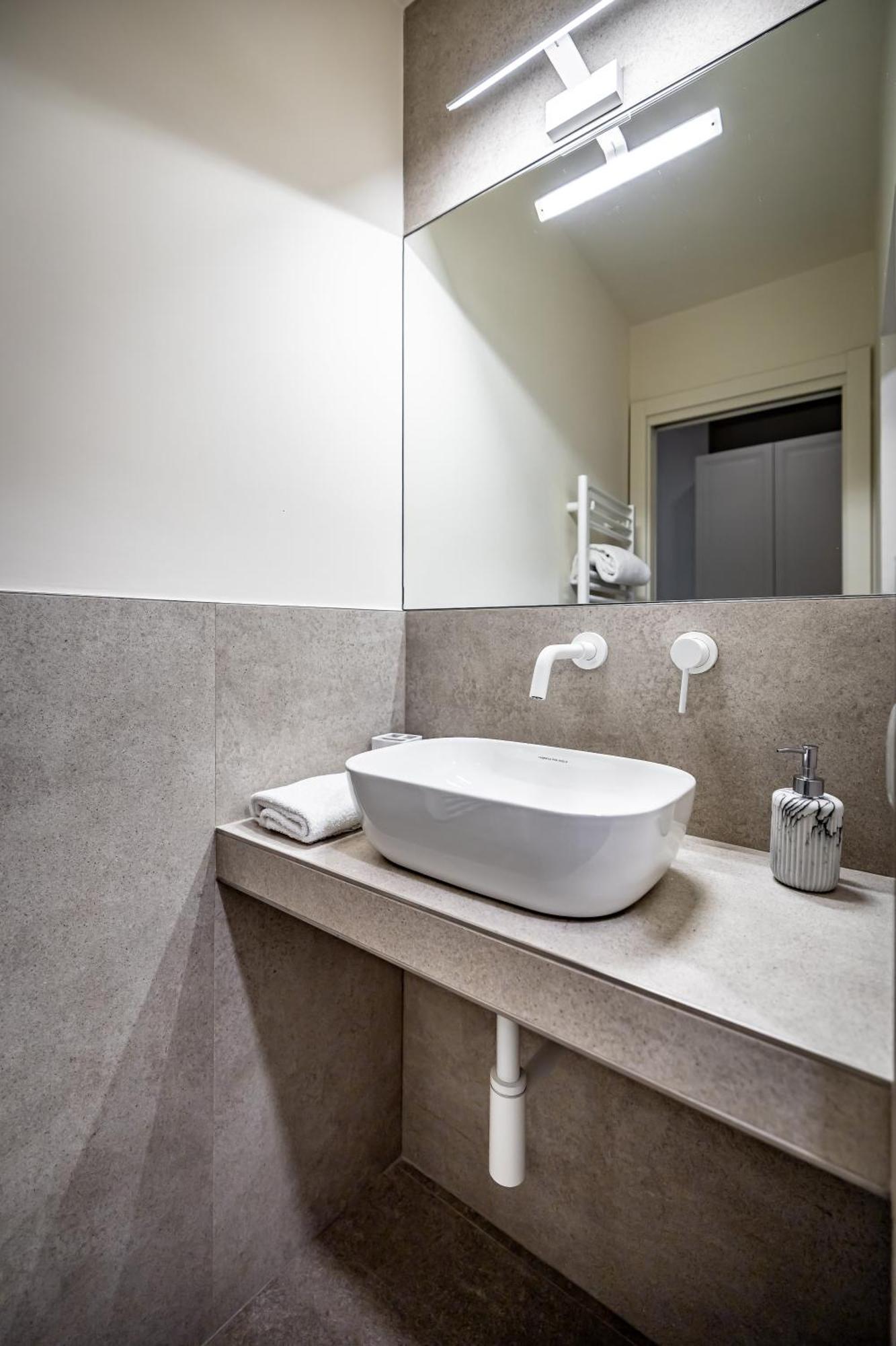 Dimora Collection - Le Corti - Boutique Luxury Suites In A Restored 13Th Century Convent, With Sauna And Gym (Adults Only) Firenze Bagian luar foto